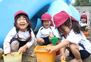 つしま幼稚園 2歳児クラスあんず組