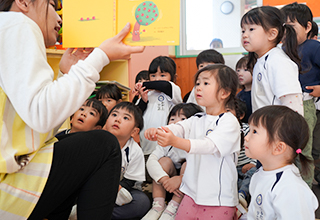 つしま幼稚園 2歳児クラスあんず組